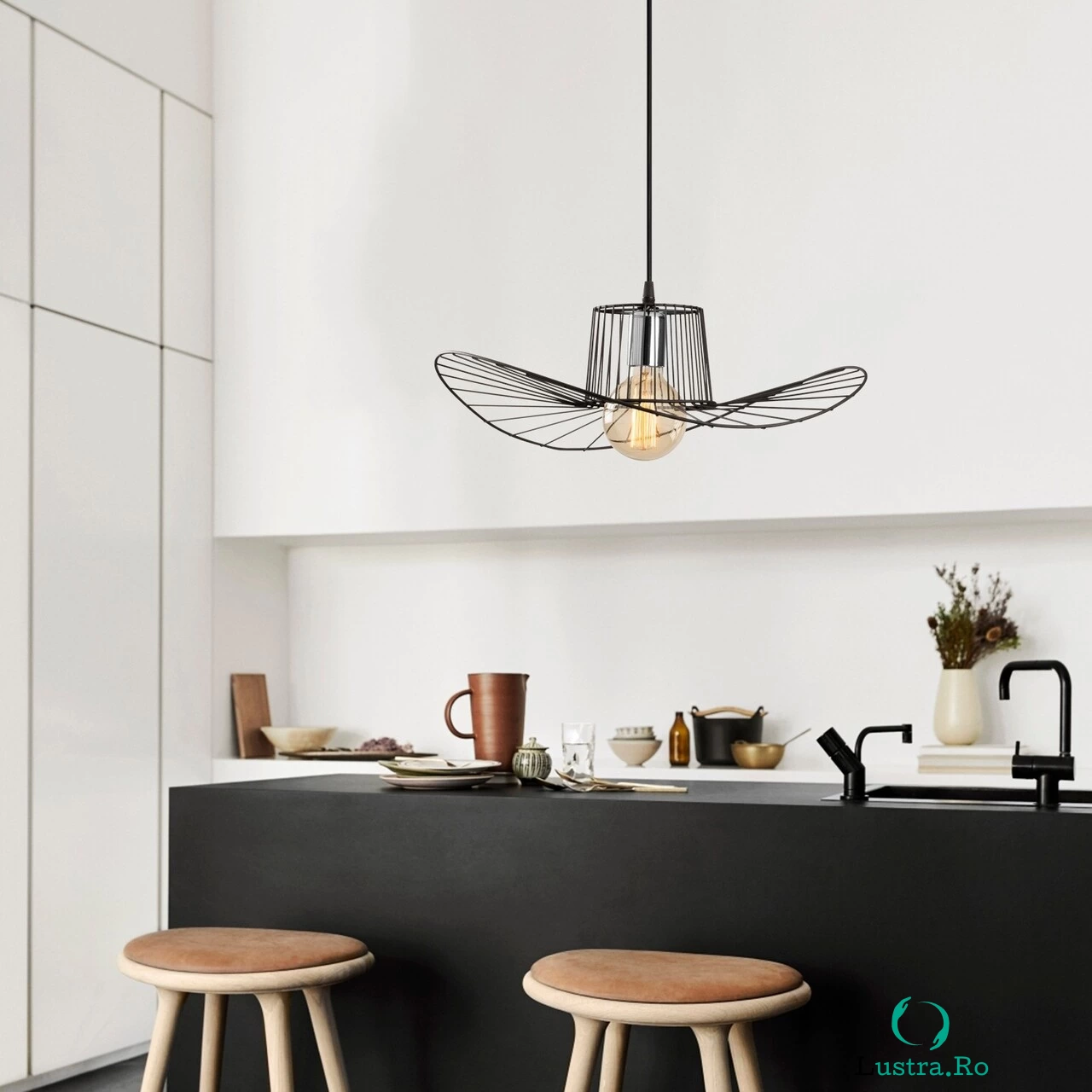 Lustra, Tel - 6721, Opviq, 49 x 110 cm, 1 x E27, 40W, negru la 151.00 lei ron